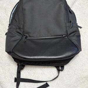 NWOT Dell Premier Backpack 15 Laptop Tech Travel Bag PE1520P Black TSA Approved.